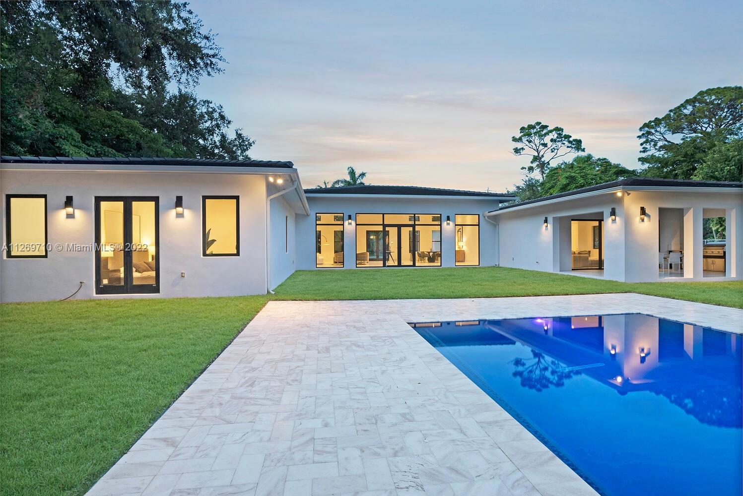 BEVERLY HILLS - Residential