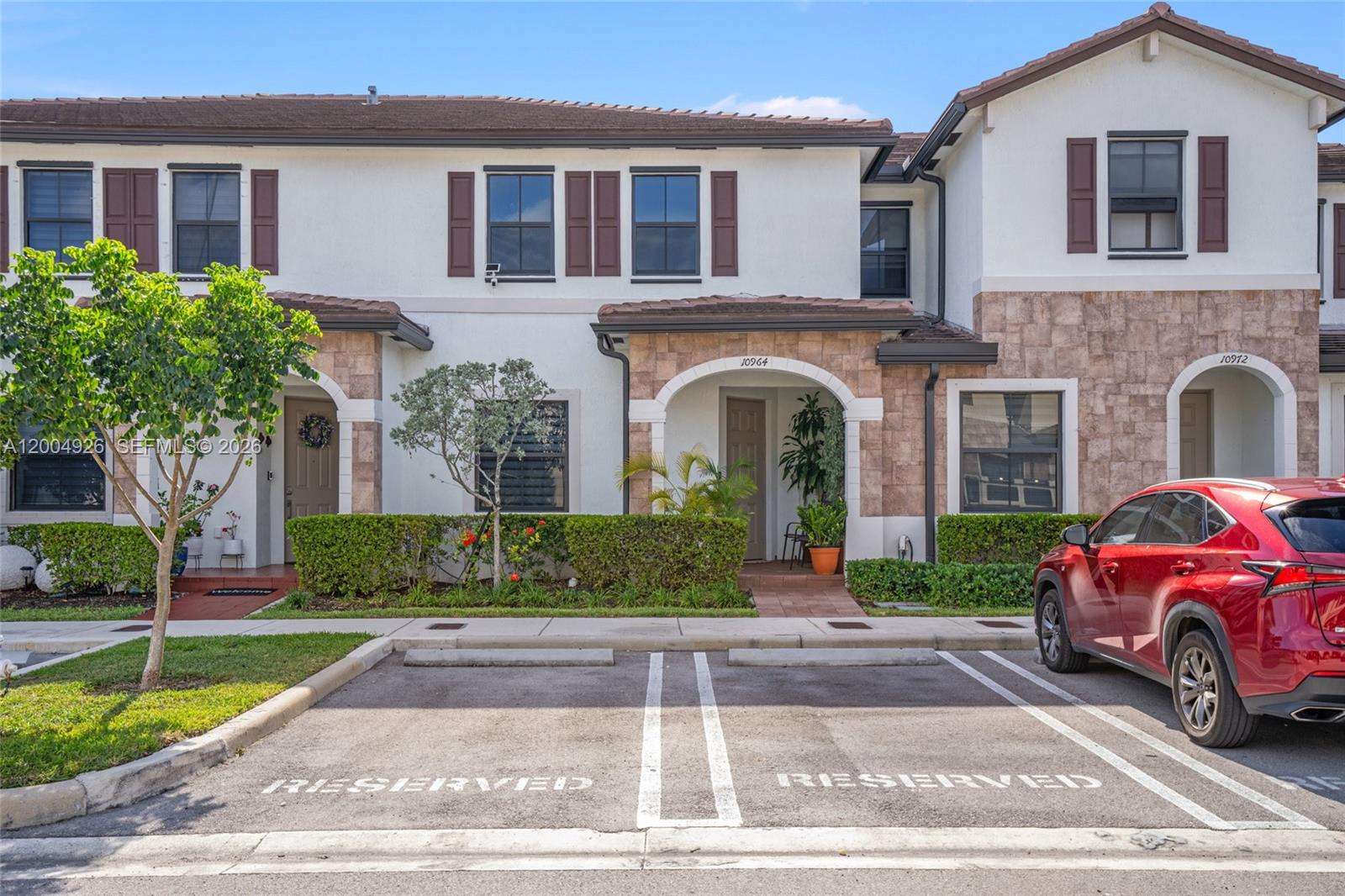 AQUABELLA NORTH REPLAT - Residential