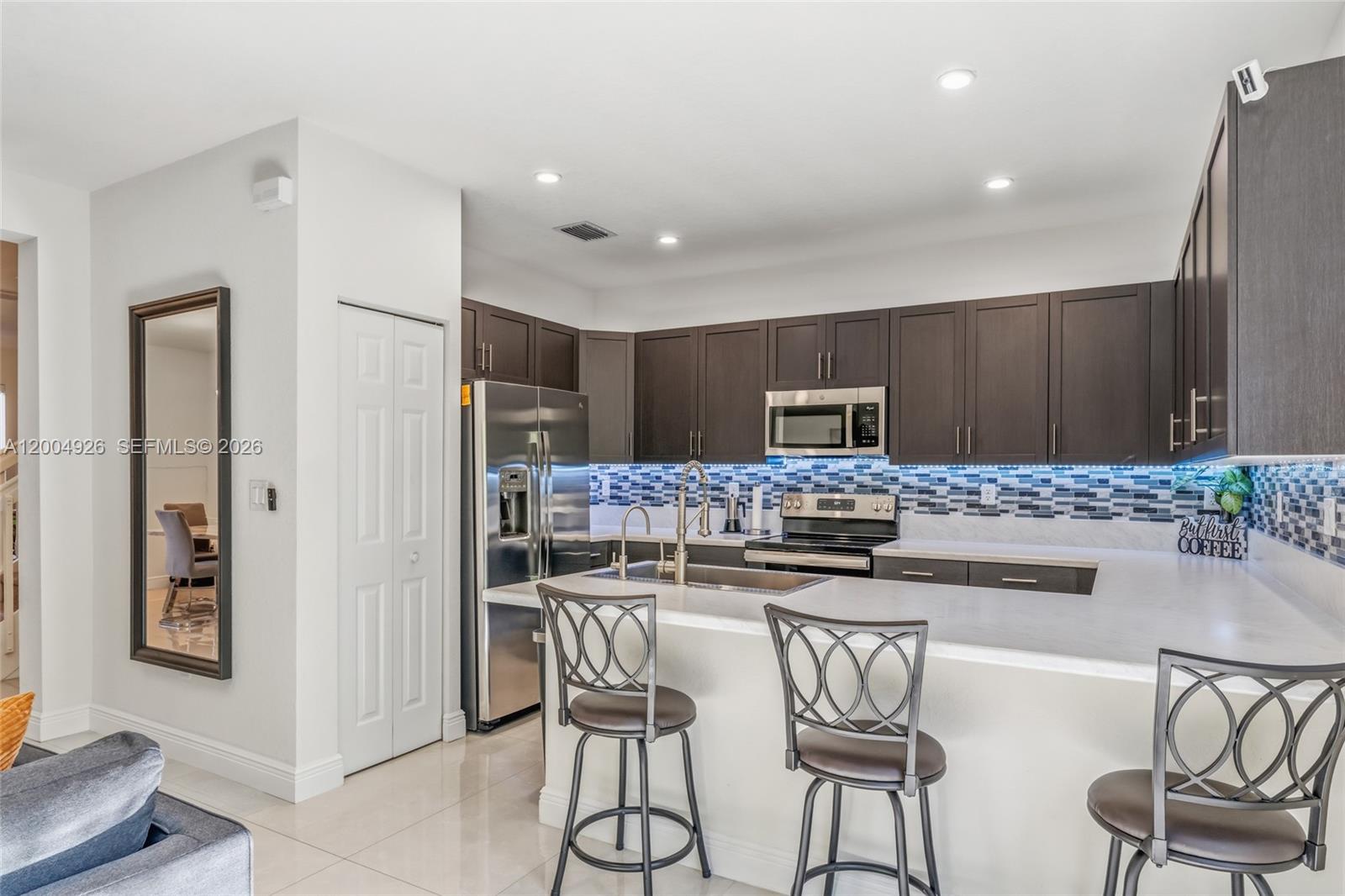 AQUABELLA NORTH REPLAT - Residential