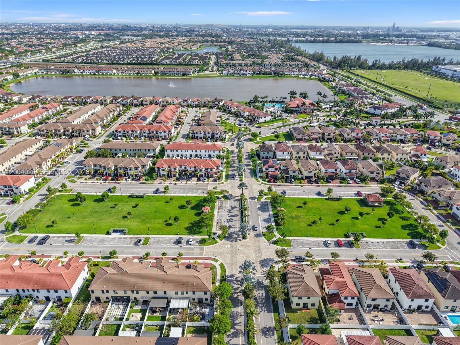 AQUABELLA NORTH REPLAT - Residential