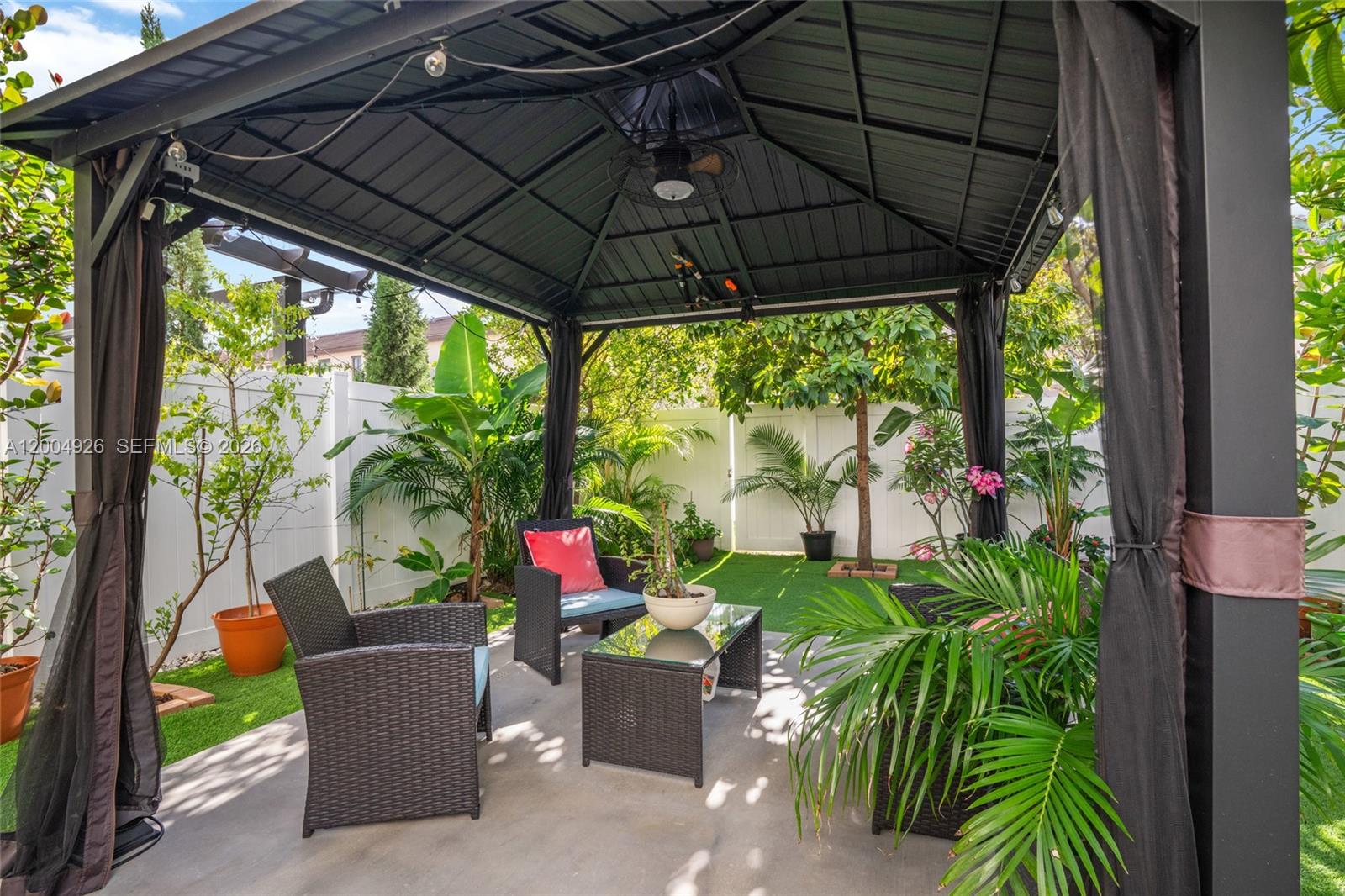 AQUABELLA NORTH REPLAT - Residential