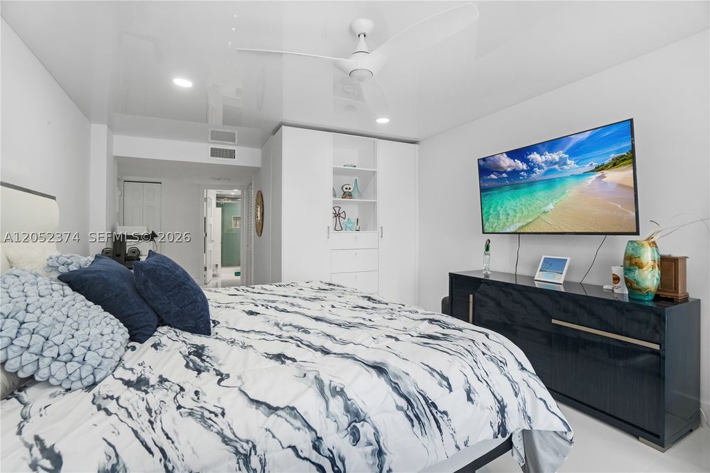 Photo of 4100 Galt Ocean Dr #404, Fort Lauderdale, FL 33308 (MLS # A12052374)