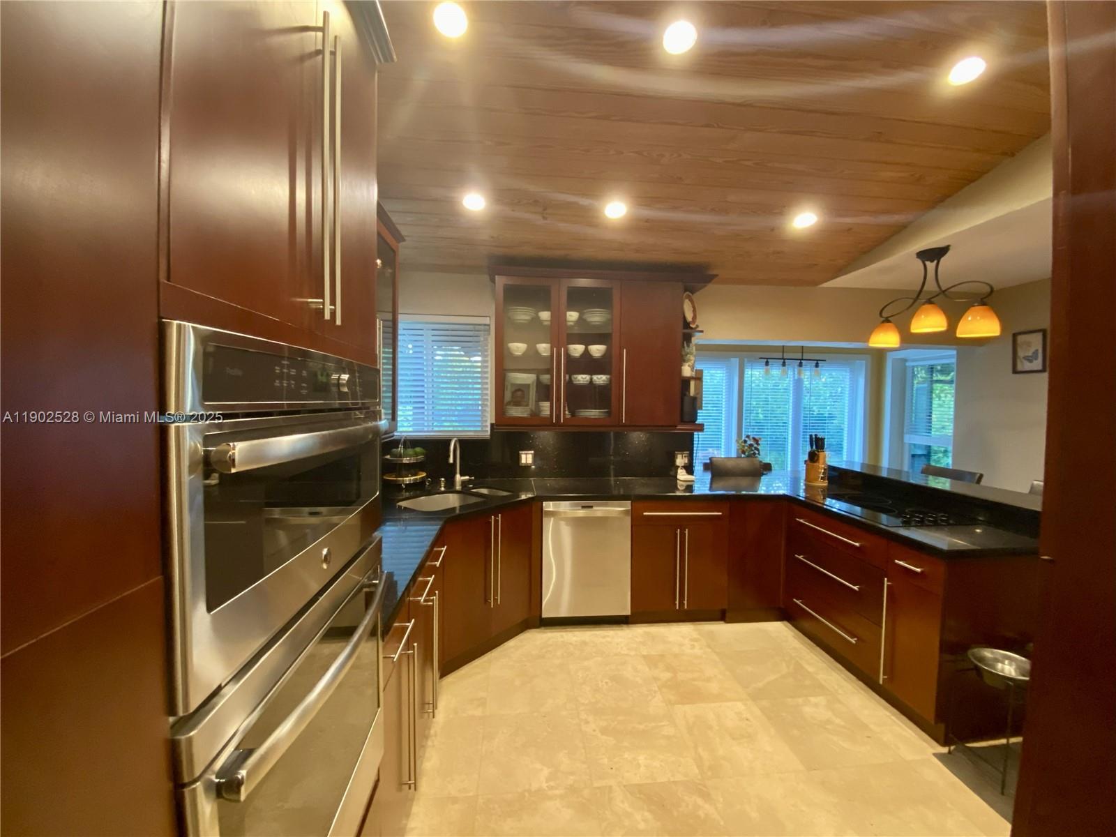 GOLFERS HAVEN - Residential