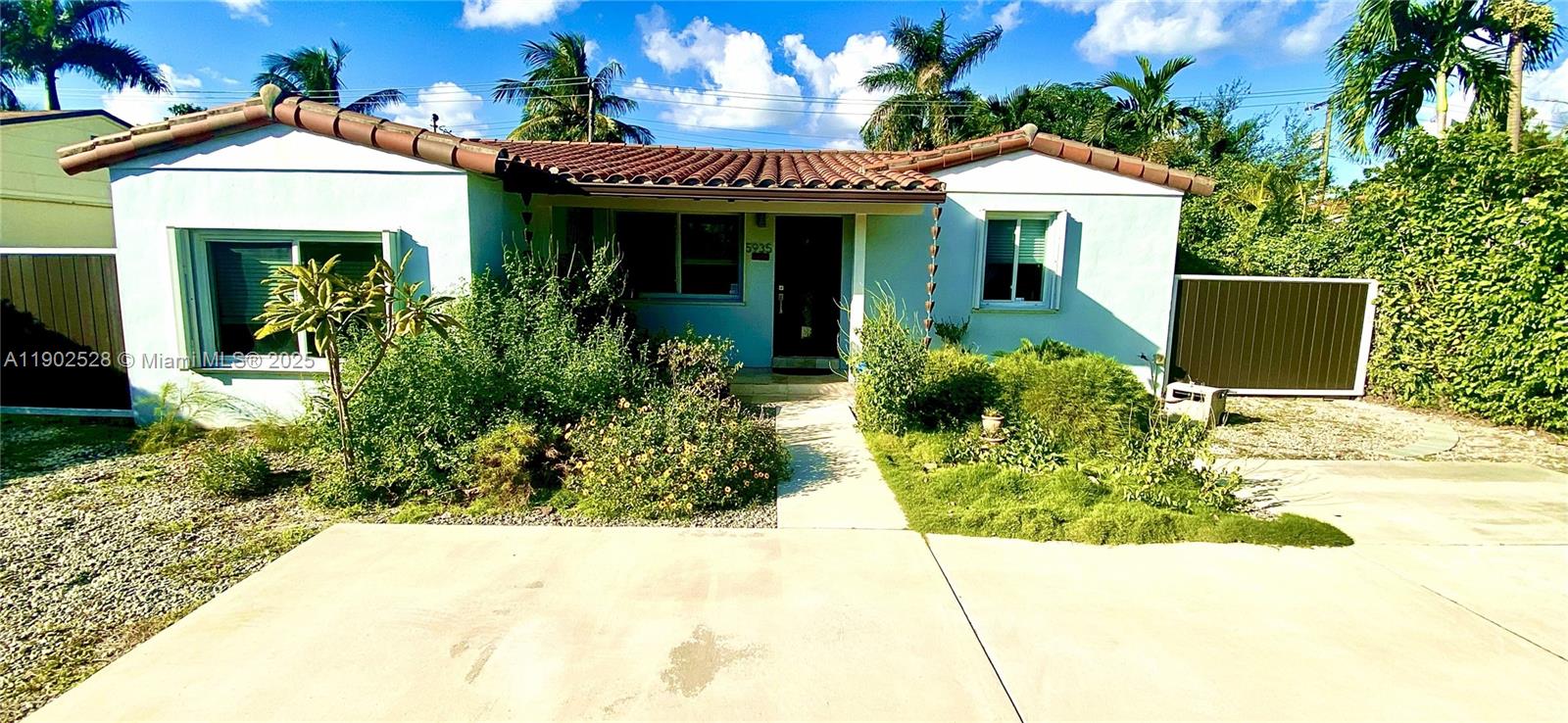 GOLFERS HAVEN - Residential