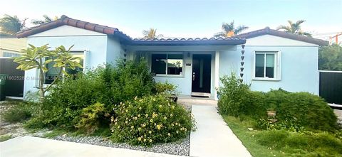 5935 SW 42nd St Miami FL 33155