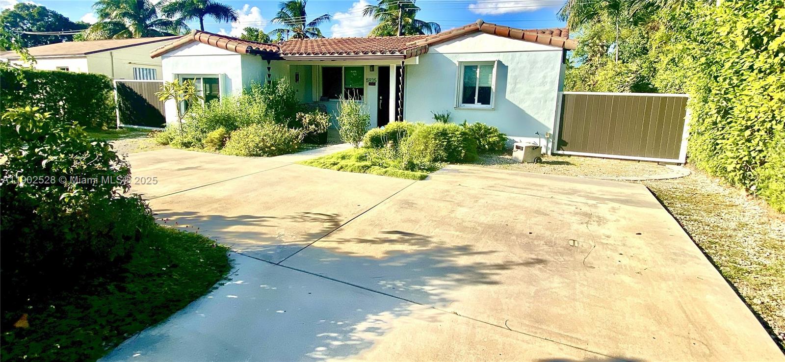 GOLFERS HAVEN - Residential