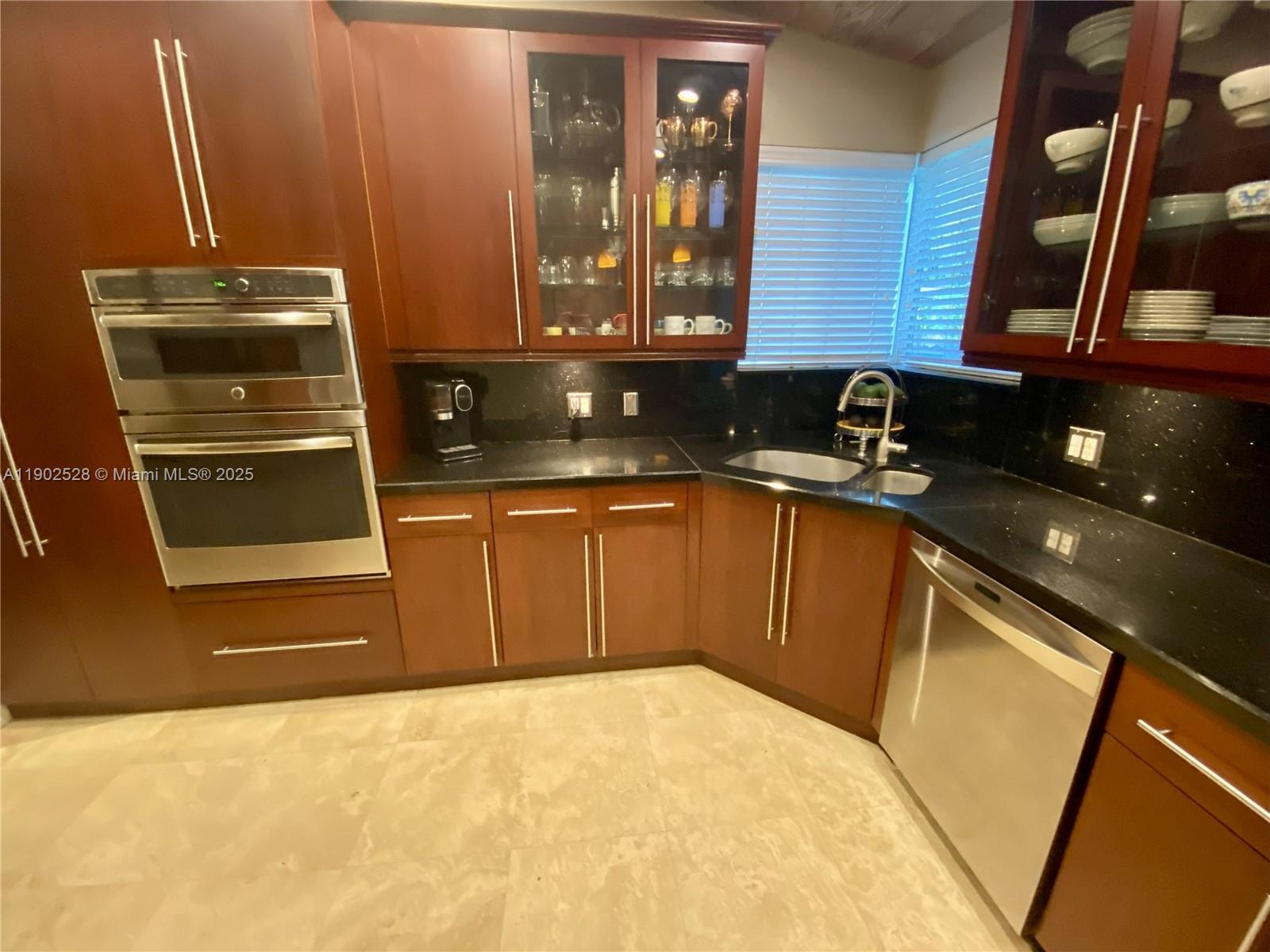 GOLFERS HAVEN - Residential