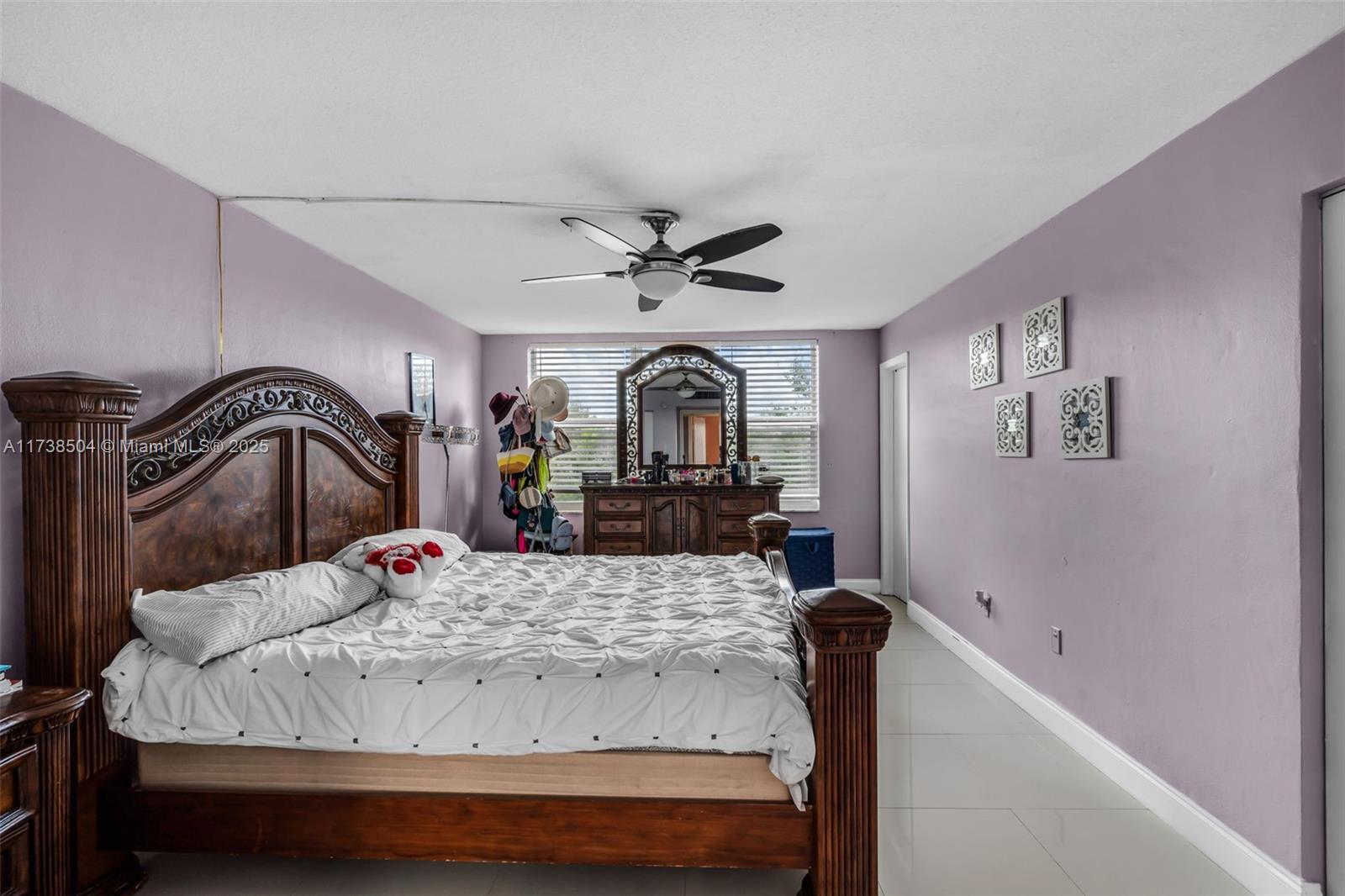 ROLLING GREEN CONDO H - Residential