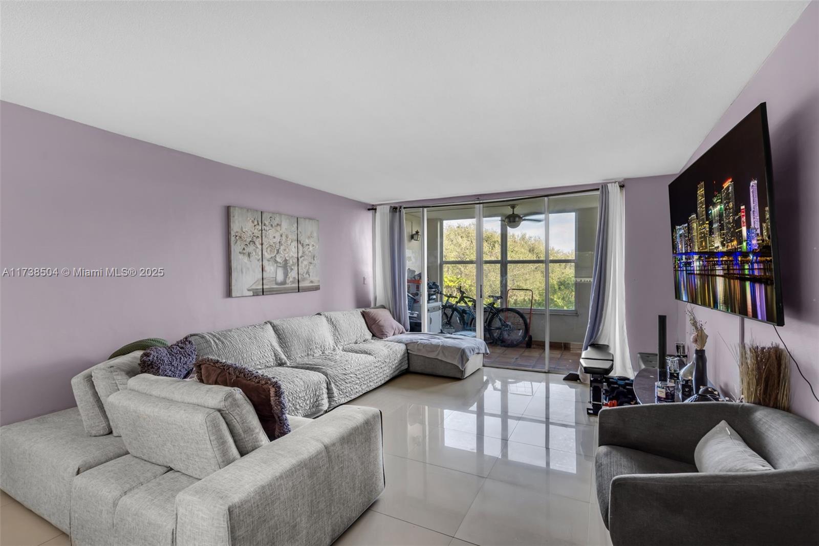 ROLLING GREEN CONDO H - Residential