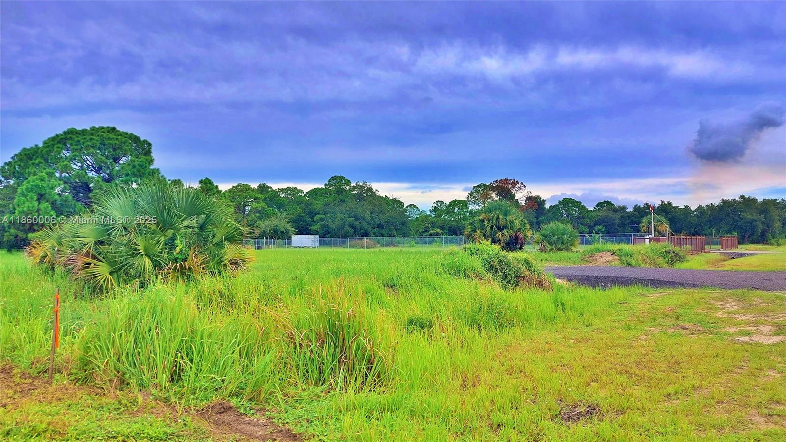 Montura Ranch Estates - Land