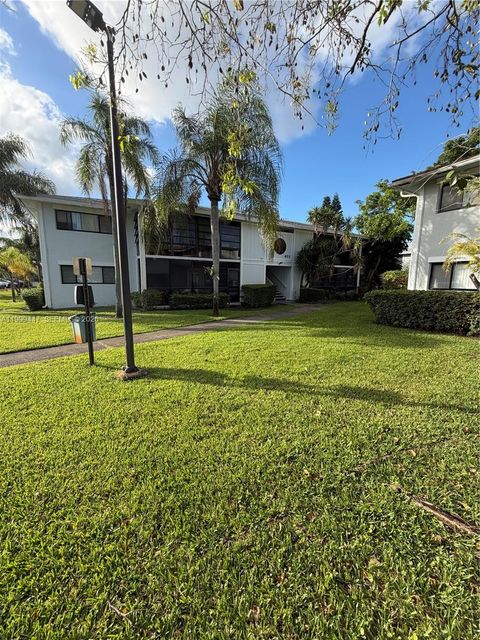 823 NE 199th St 104-12 Miami FL 33179