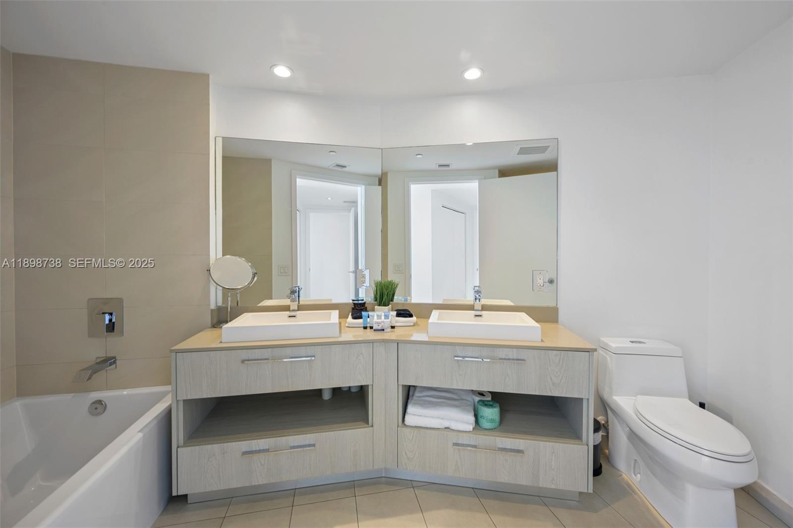 4111 SOUTH OCEAN DRIVE CO - Residential