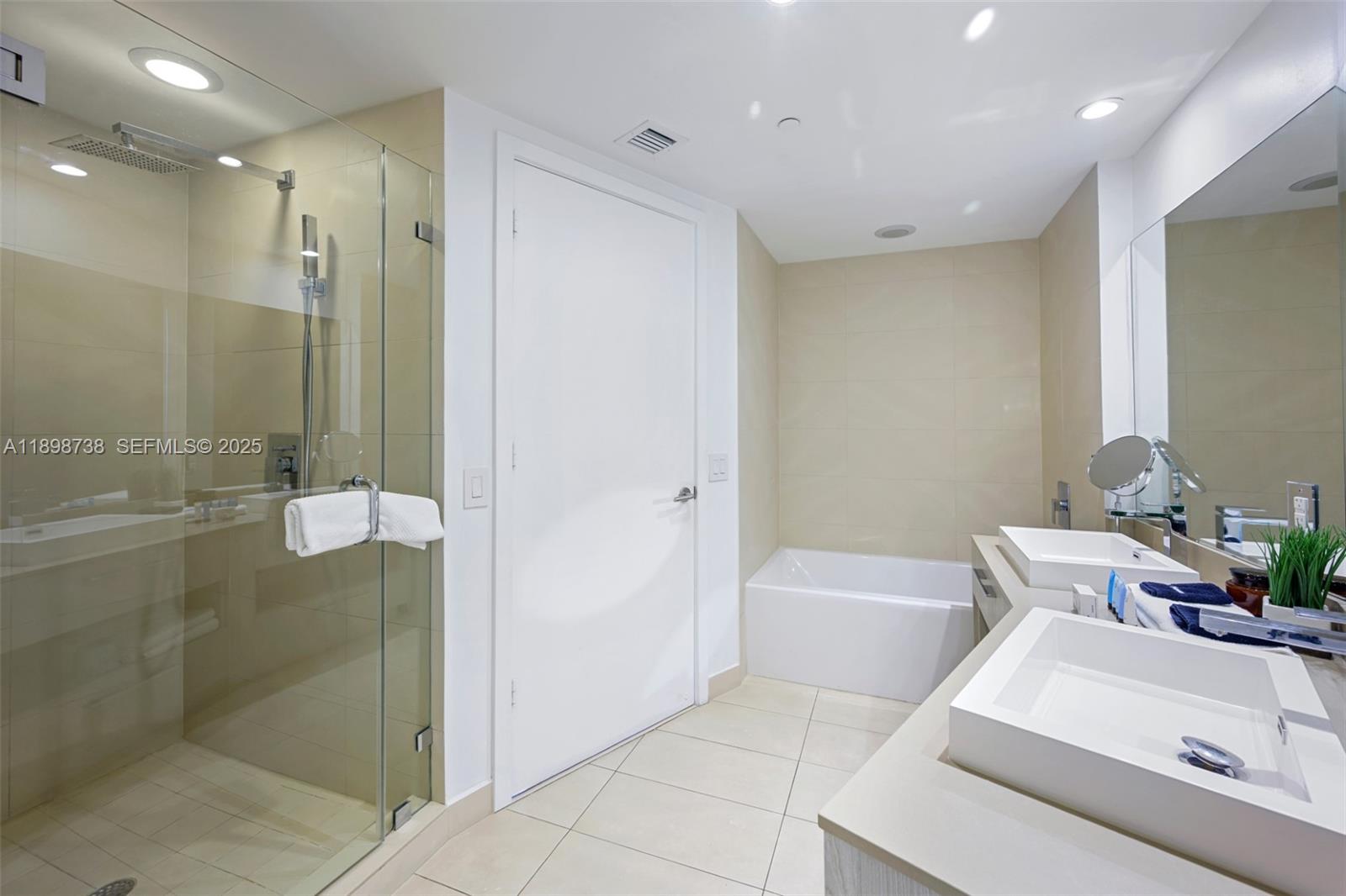 4111 SOUTH OCEAN DRIVE CO - Residential