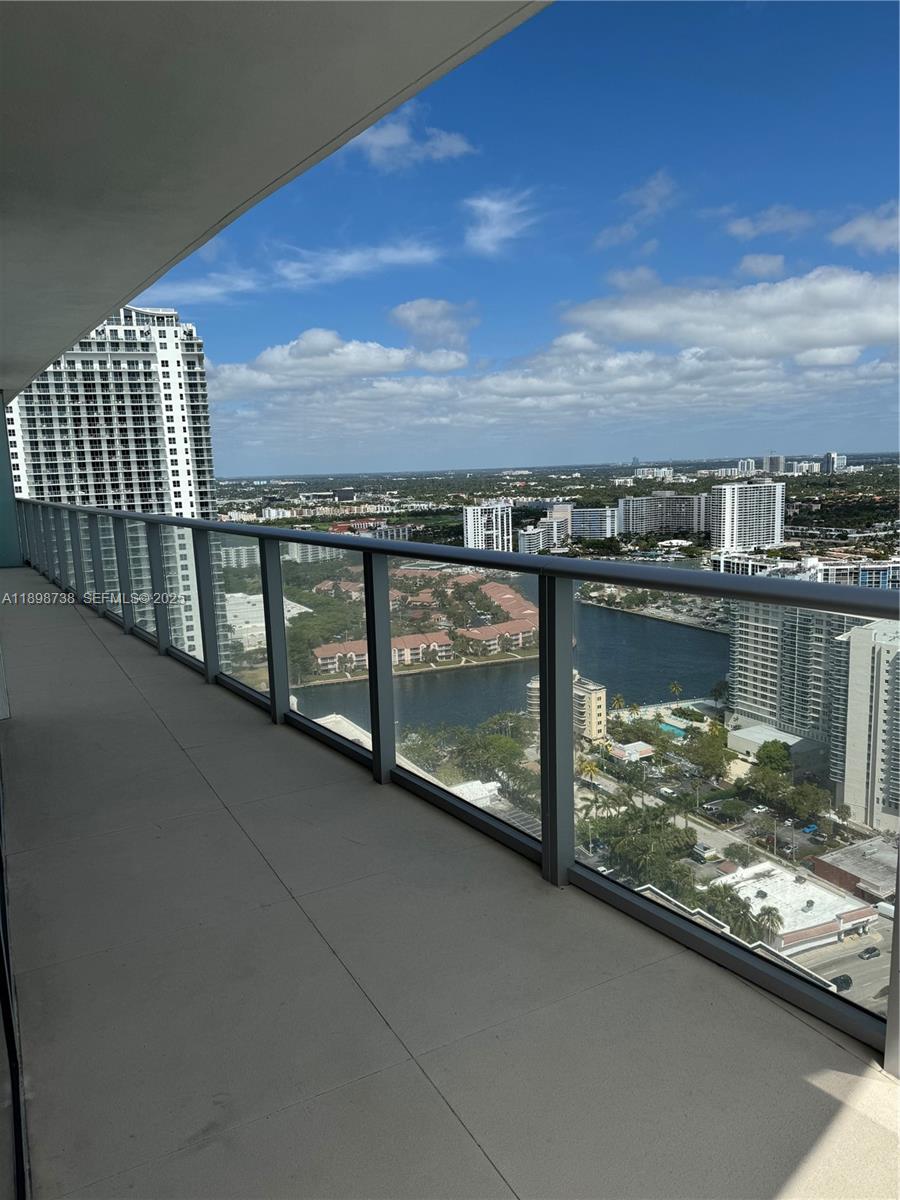 4111 SOUTH OCEAN DRIVE CO - Residential