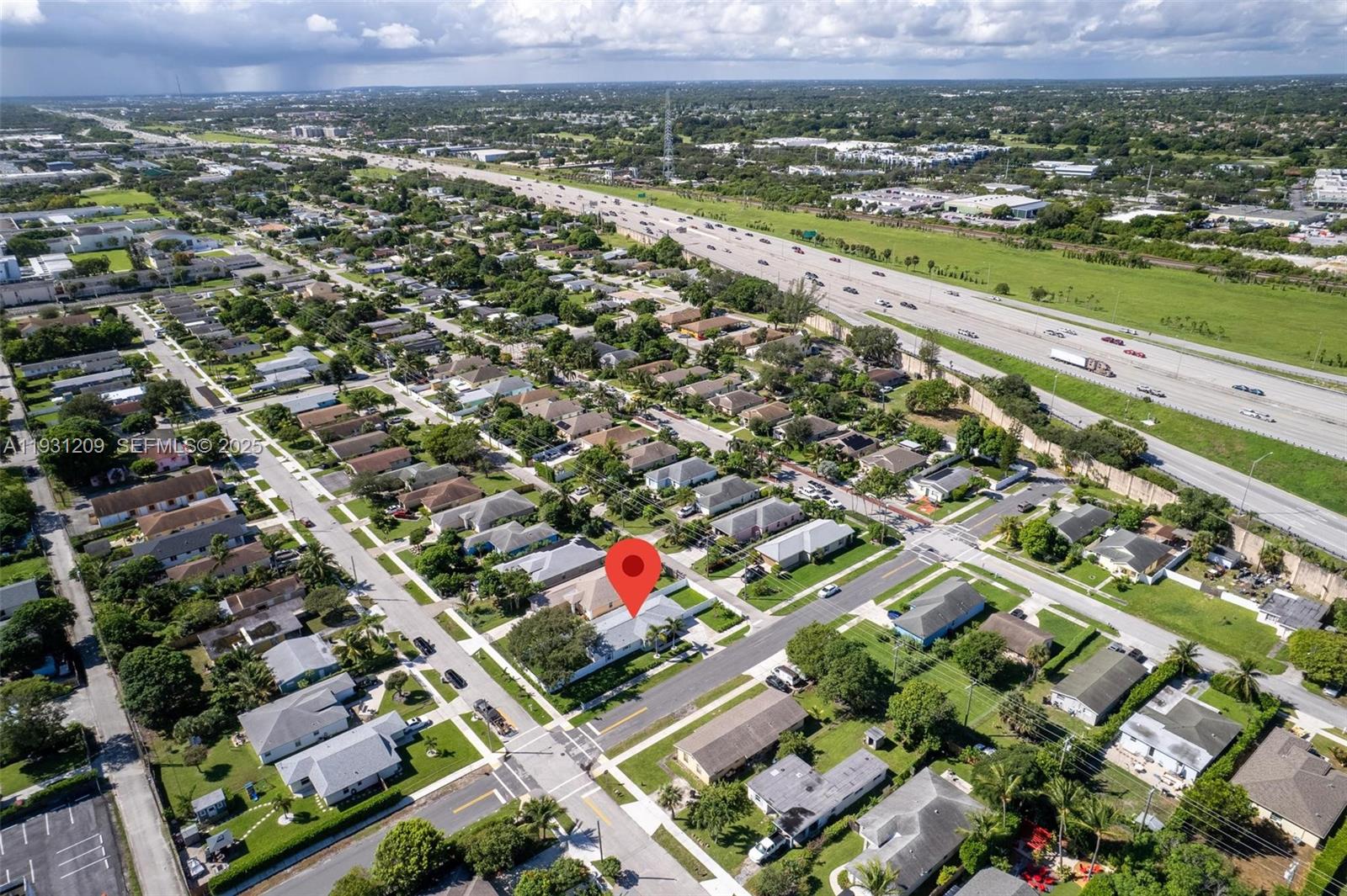 LINCOLN ATLANTIC PARK GAR - Residential Lease