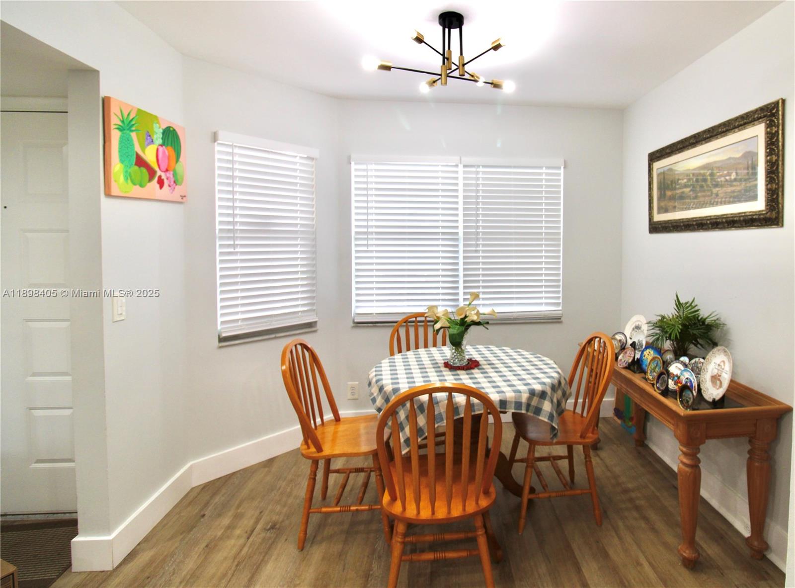 CAMBRIDGE AT CENTURY VILL - Residential