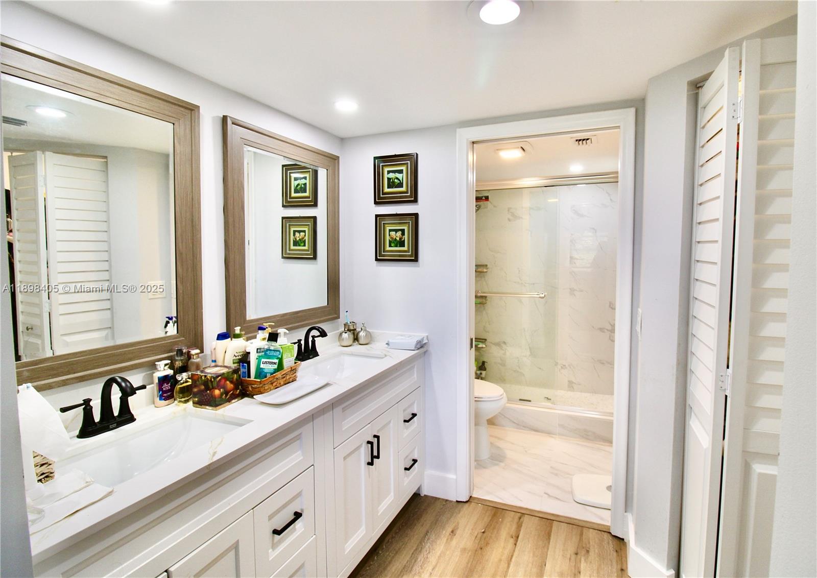 CAMBRIDGE AT CENTURY VILL - Residential