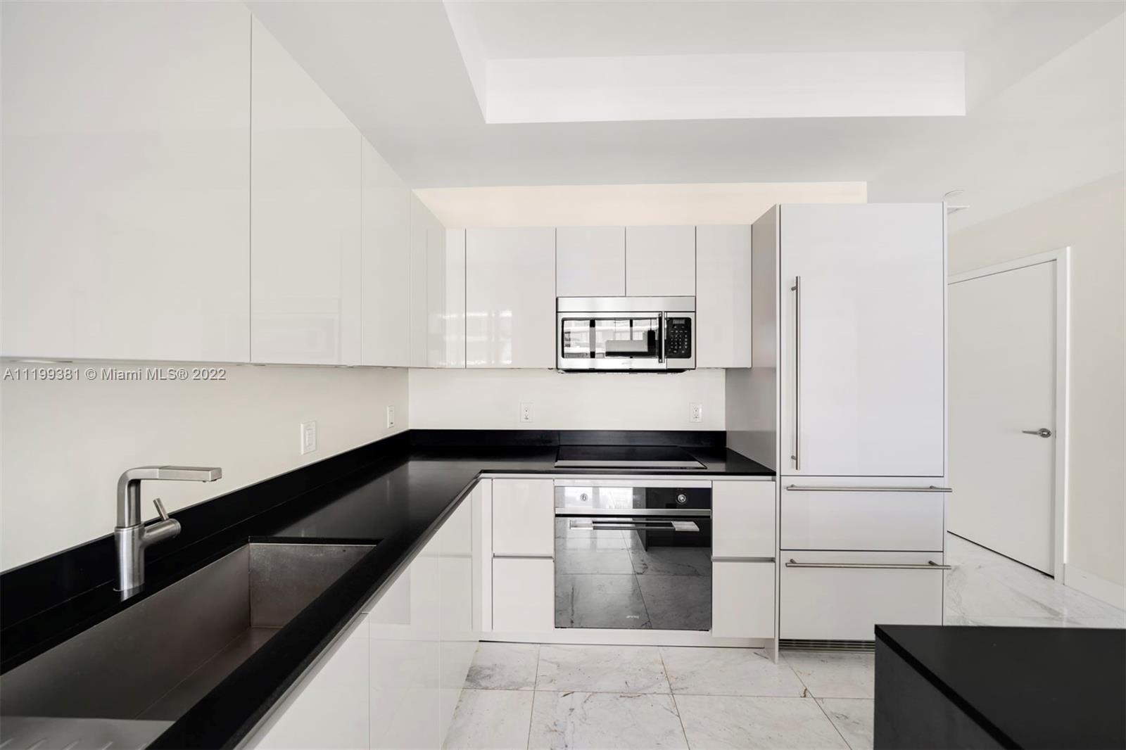 1010 BRICKELL CONDO - Residential Lease
