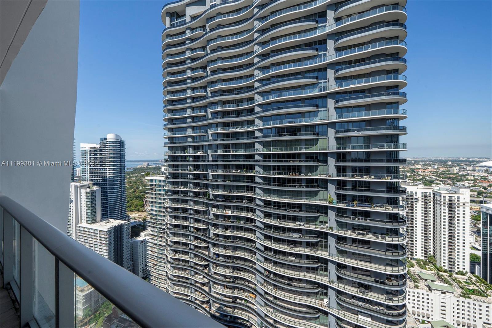 1010 BRICKELL CONDO - Residential Lease