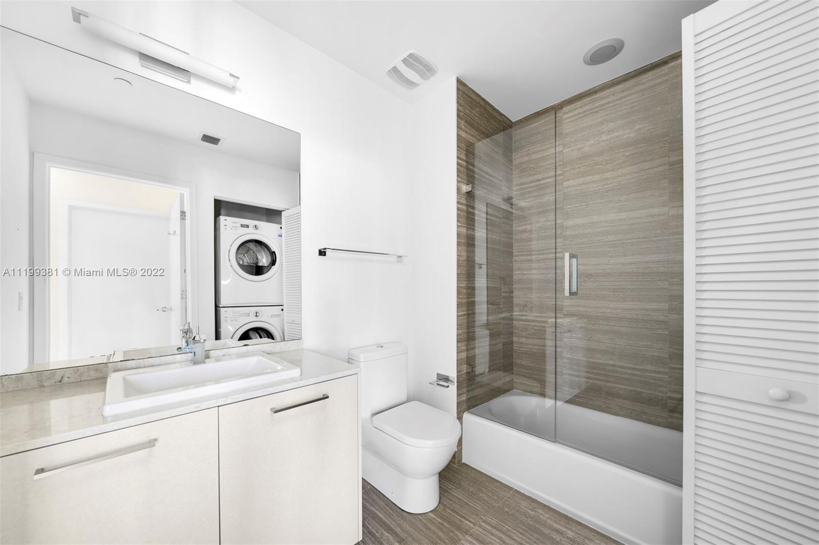 1010 BRICKELL CONDO - Residential Lease