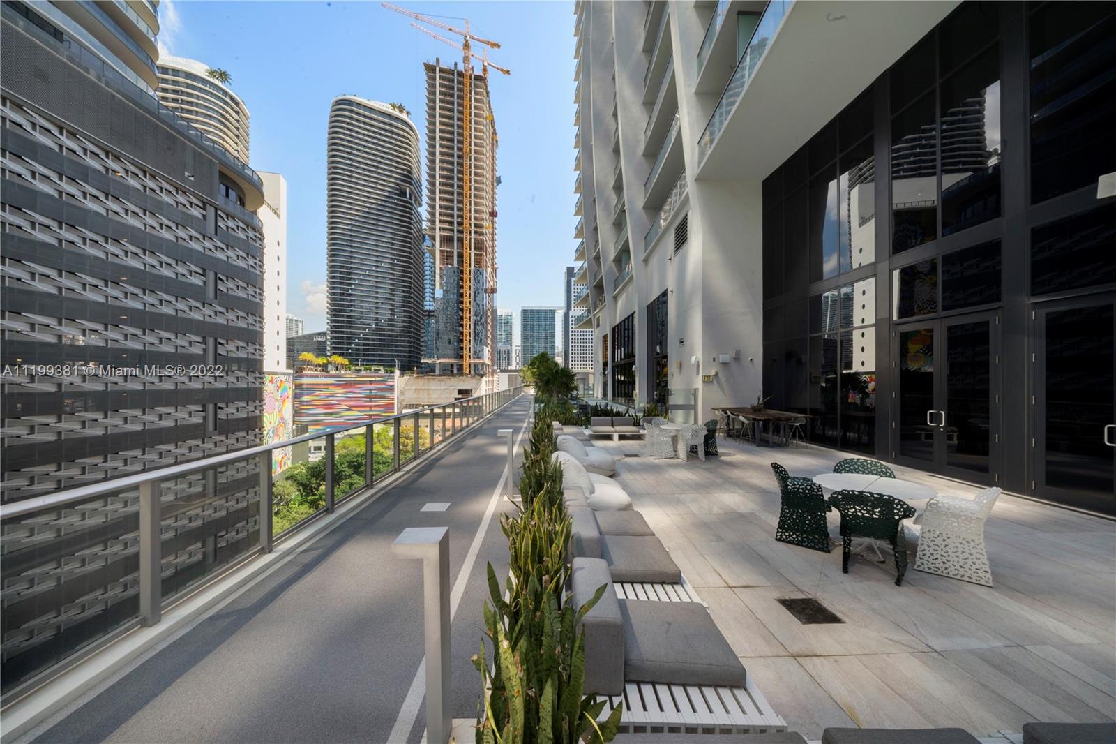 1010 BRICKELL CONDO - Residential Lease