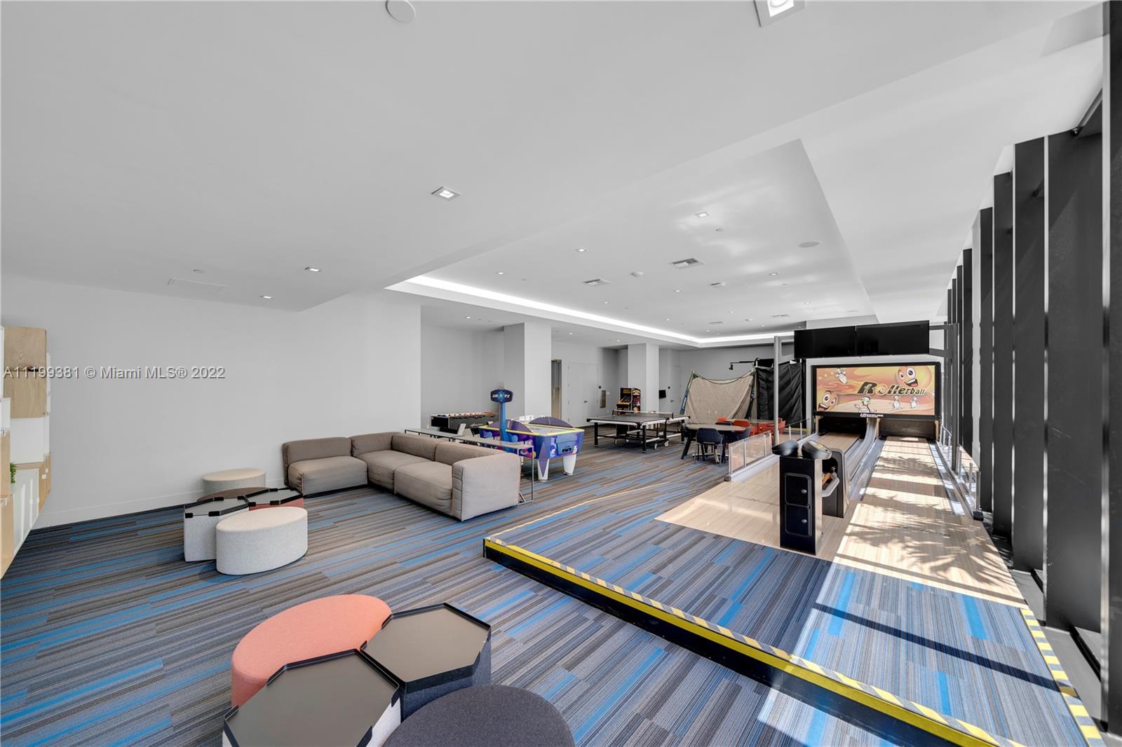 1010 BRICKELL CONDO - Residential Lease