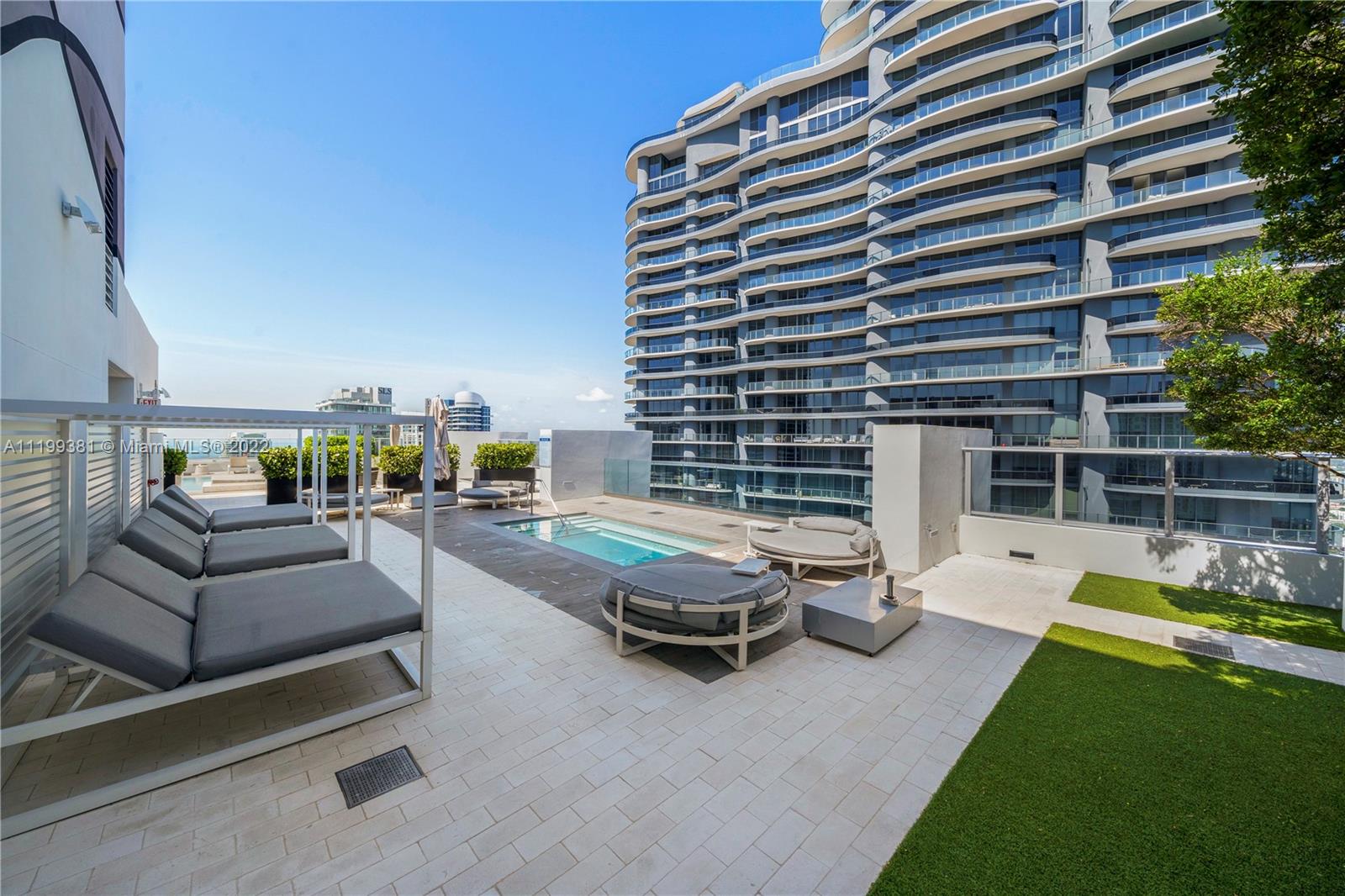 1010 BRICKELL CONDO - Residential Lease