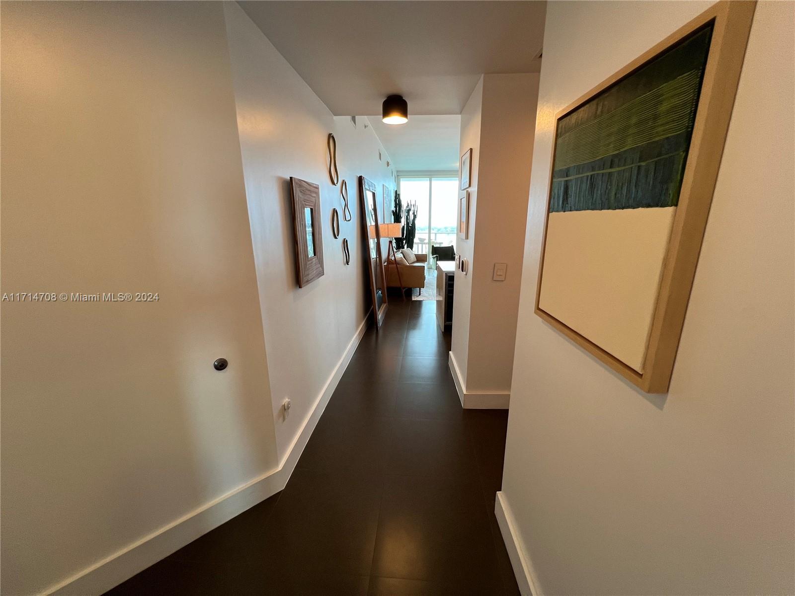 PARAMOUNT BAY CONDO - Residential