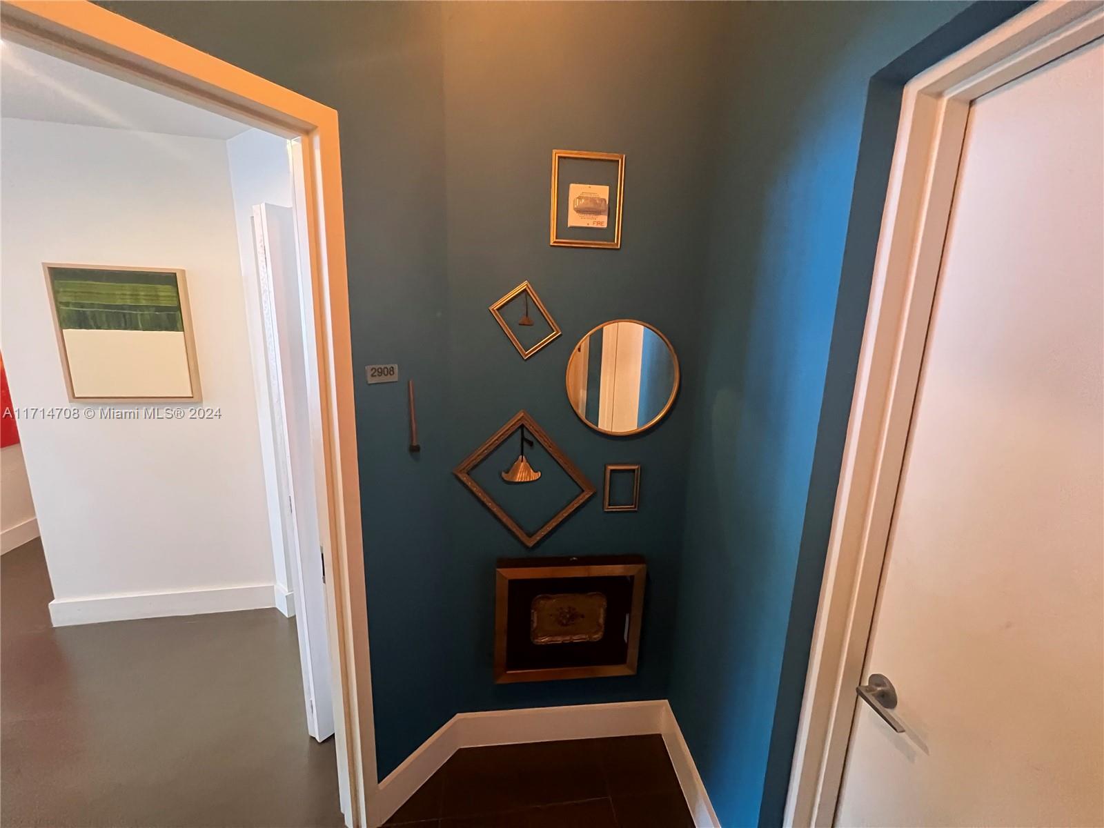 PARAMOUNT BAY CONDO - Residential