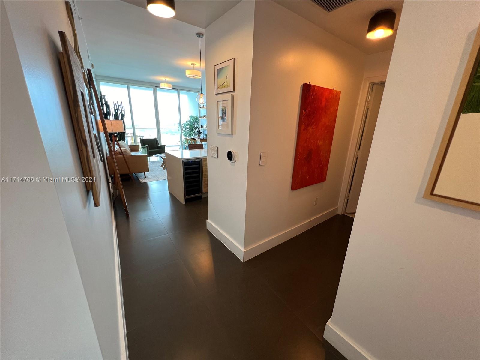 PARAMOUNT BAY CONDO - Residential