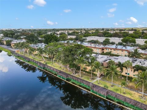 A home in Lauderdale Lakes