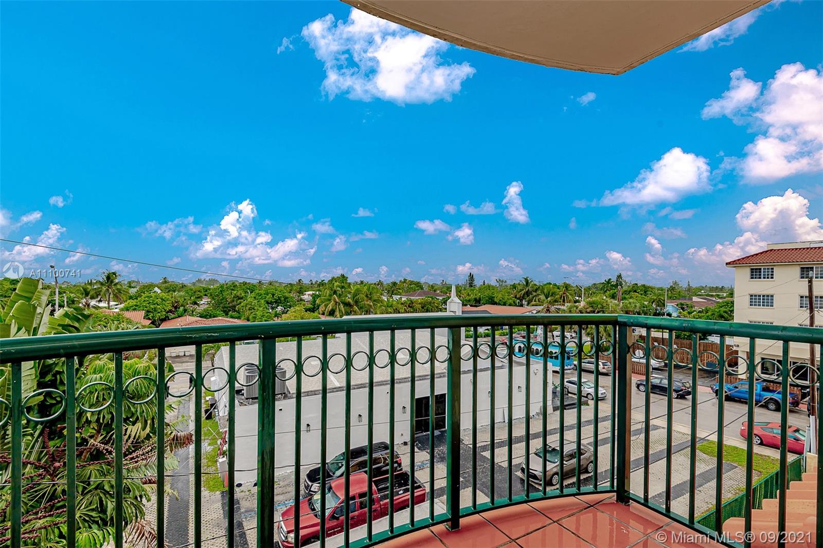 SURFSIDE PALMS CONDO - Residential