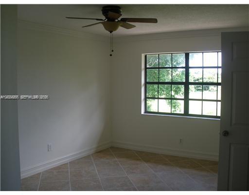 TOWNHOMES OF MONTEREY - Residential Lease