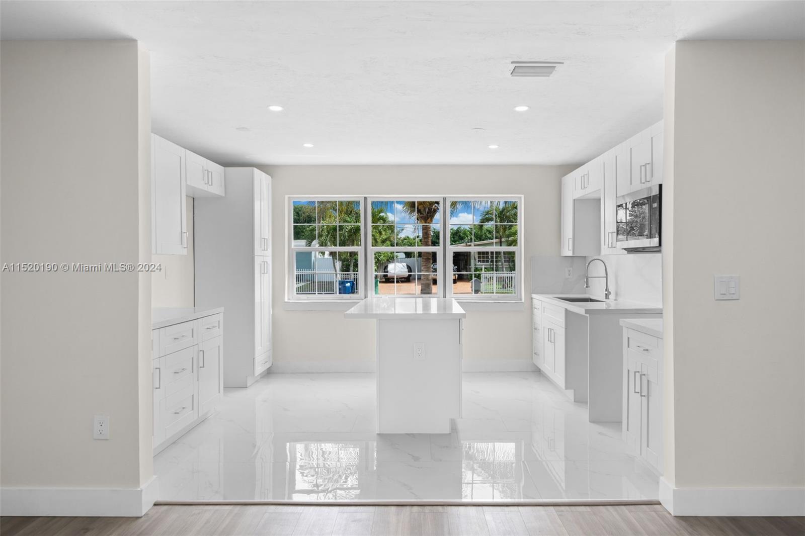 CAROL CITY 2ND ADDN - Residential