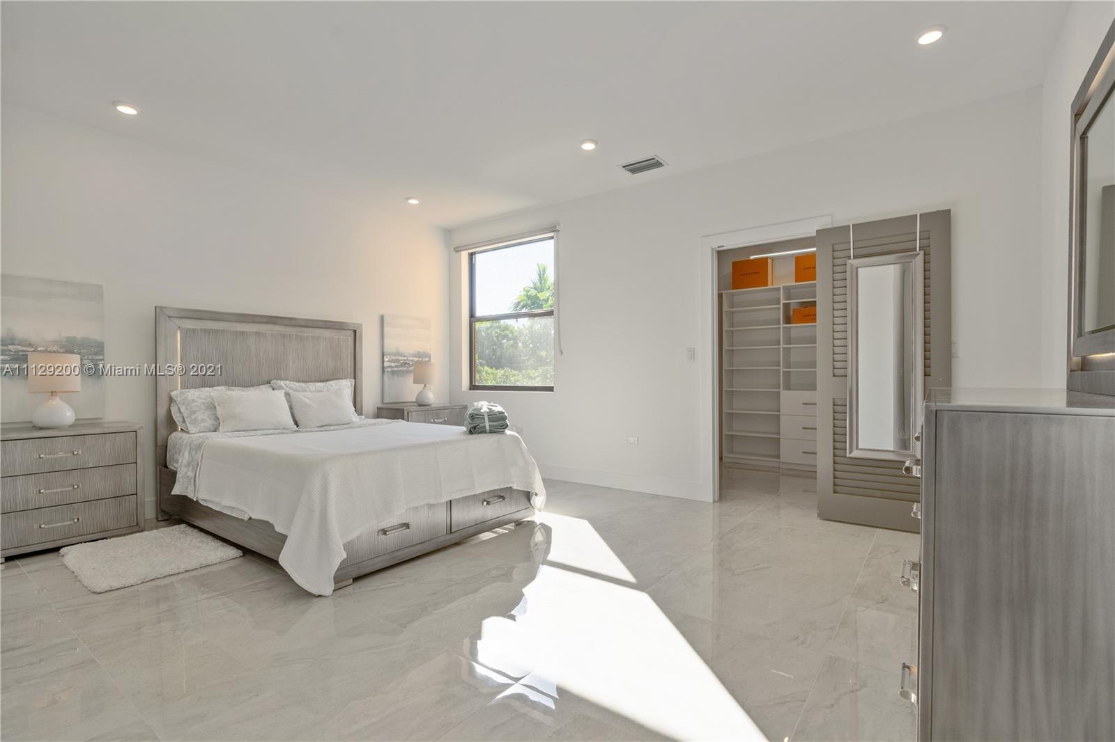 AVALON SUB - Residential Lease