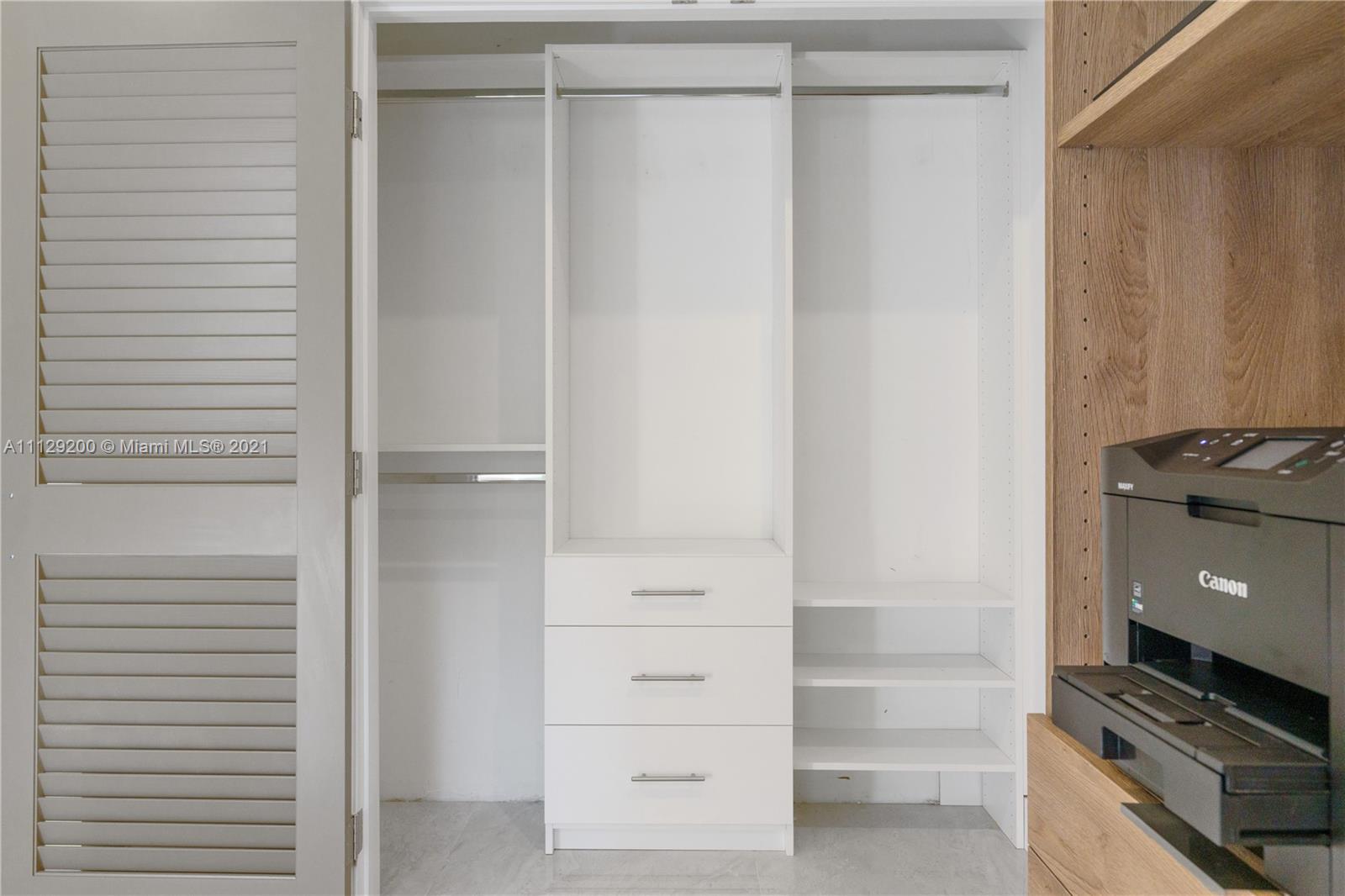 AVALON SUB - Residential Lease