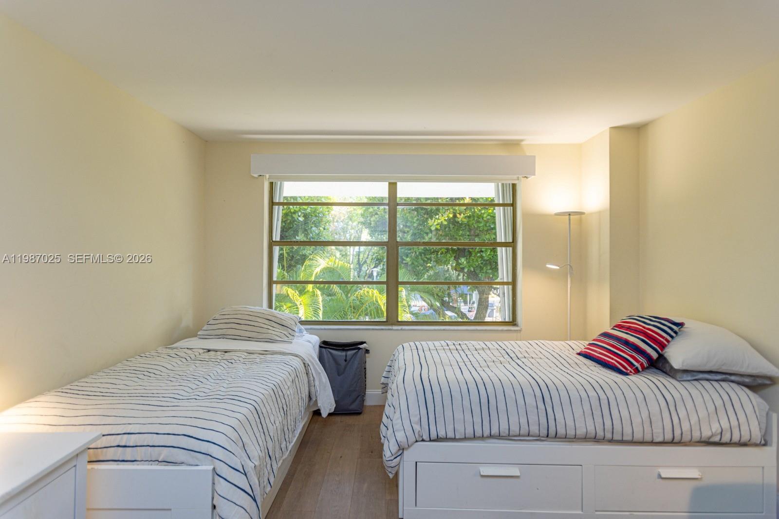 COMMODORE CLUB WEST CONDO - Residential