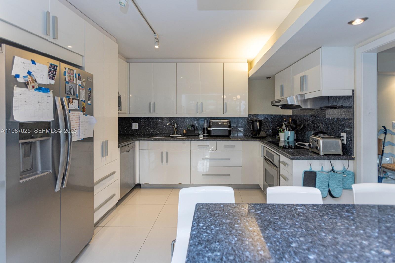 COMMODORE CLUB WEST CONDO - Residential