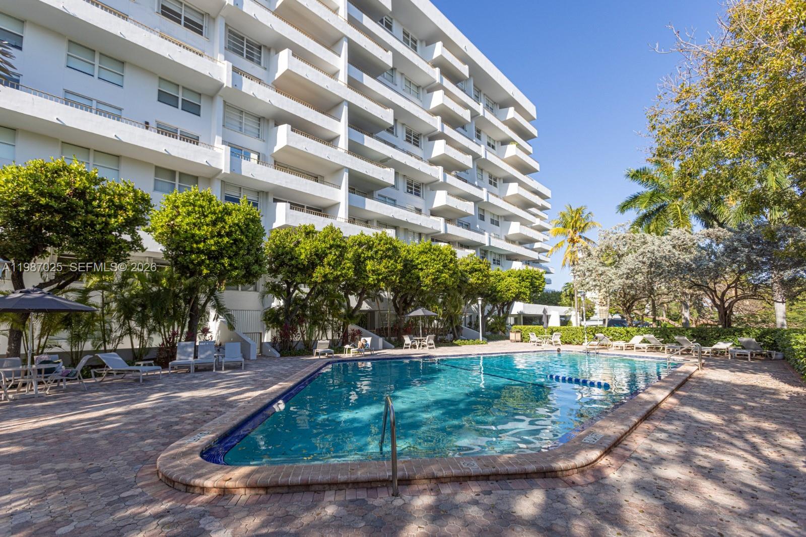 COMMODORE CLUB WEST CONDO - Residential