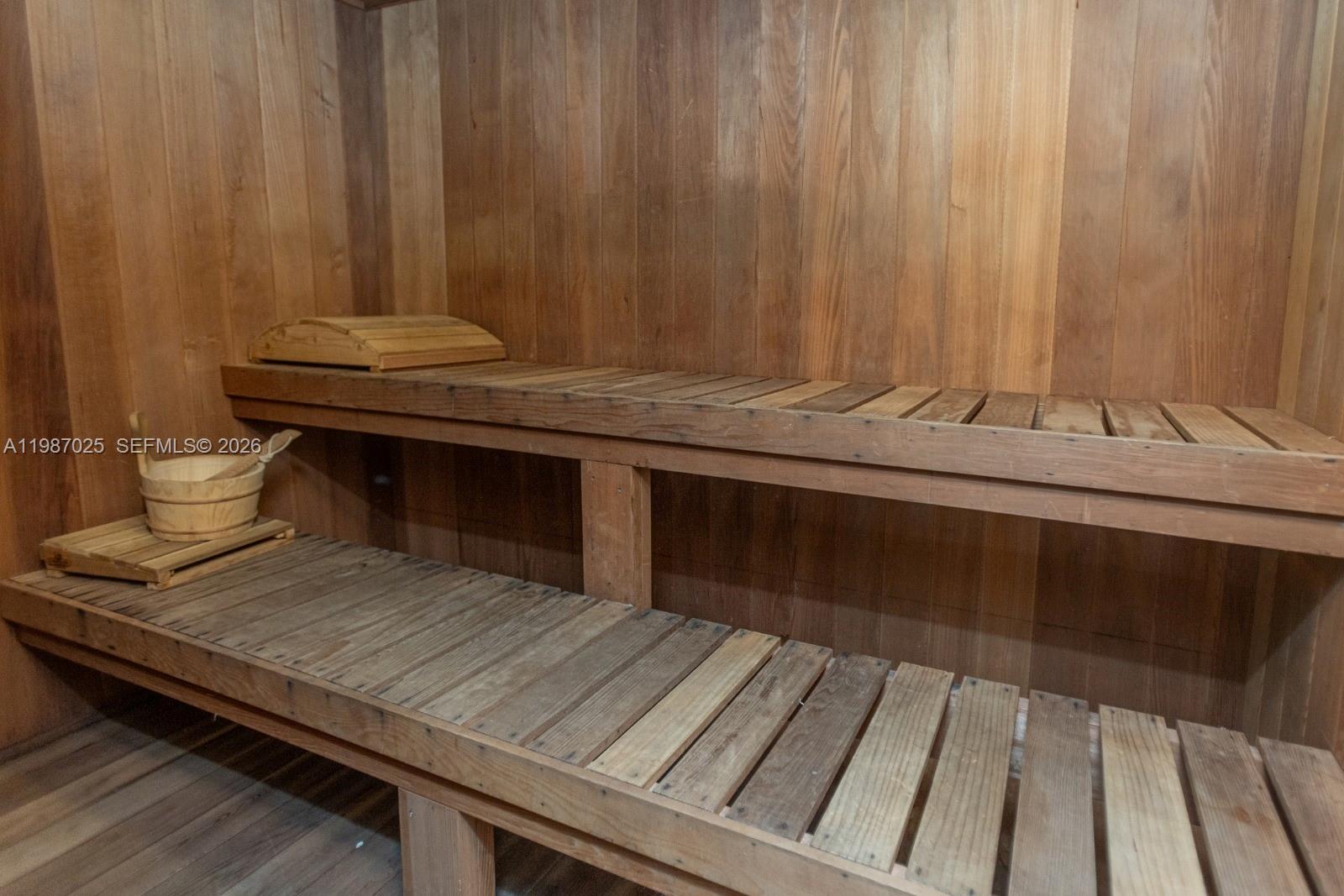 COMMODORE CLUB WEST CONDO - Residential