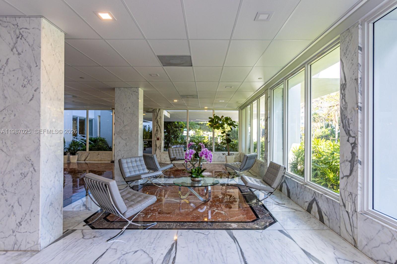 COMMODORE CLUB WEST CONDO - Residential