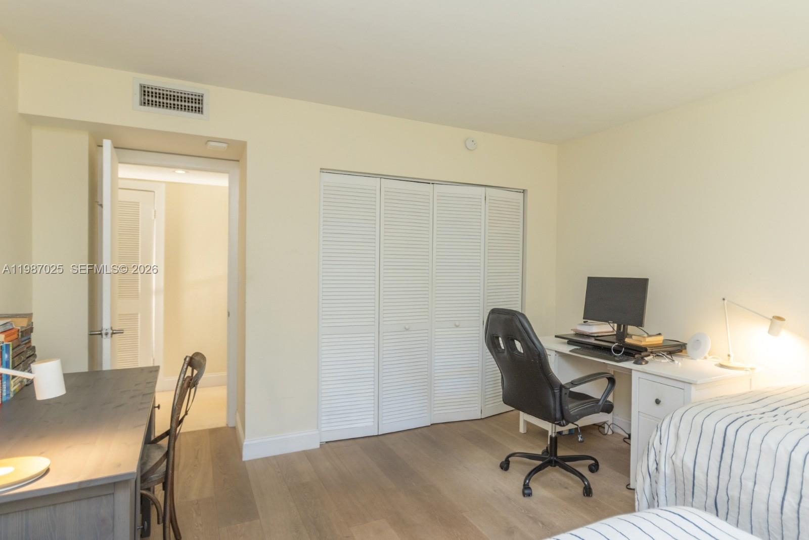 COMMODORE CLUB WEST CONDO - Residential