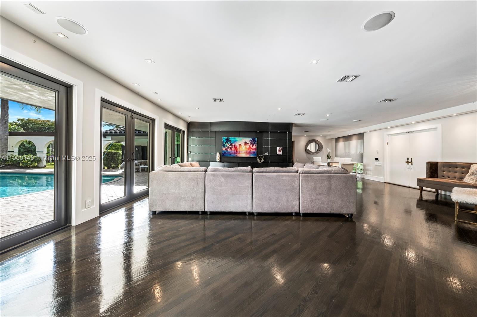 PLANTATION SECOND SEC REV - Residential Lease