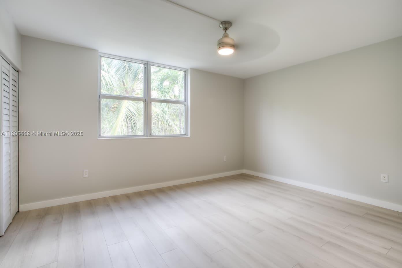 WOODLANDS TOWNHOUSE CONDO - Residential