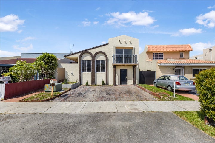 Photo 1 of 31 — 3860 W 10th Ct, Hialeah, FL 33012