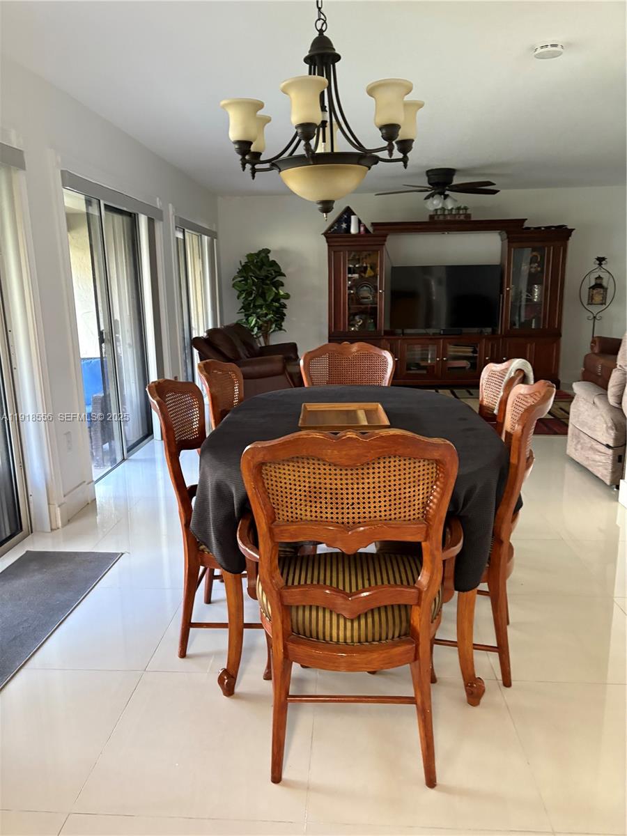 COUNTRY LAKE PARK 1ST ADD - Residential