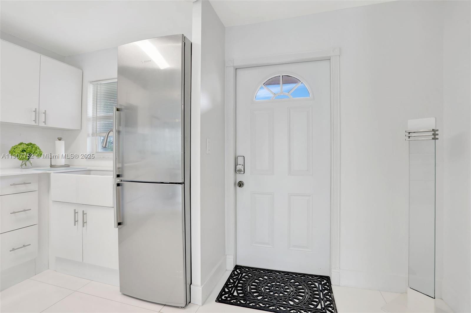 SUNRISE LAKES 17 CONDO - Residential