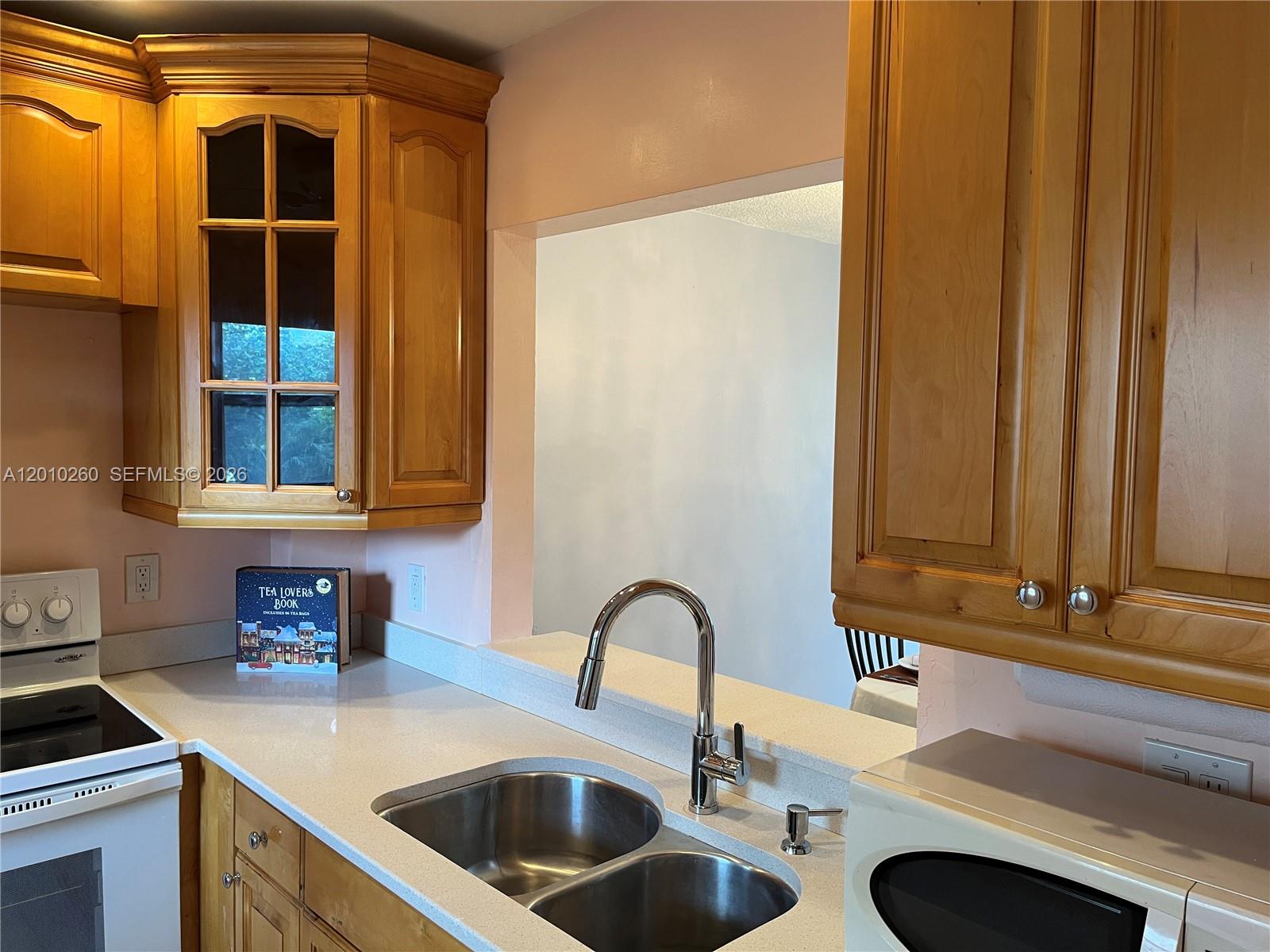 ASHBURY HOUSE - Residential Lease