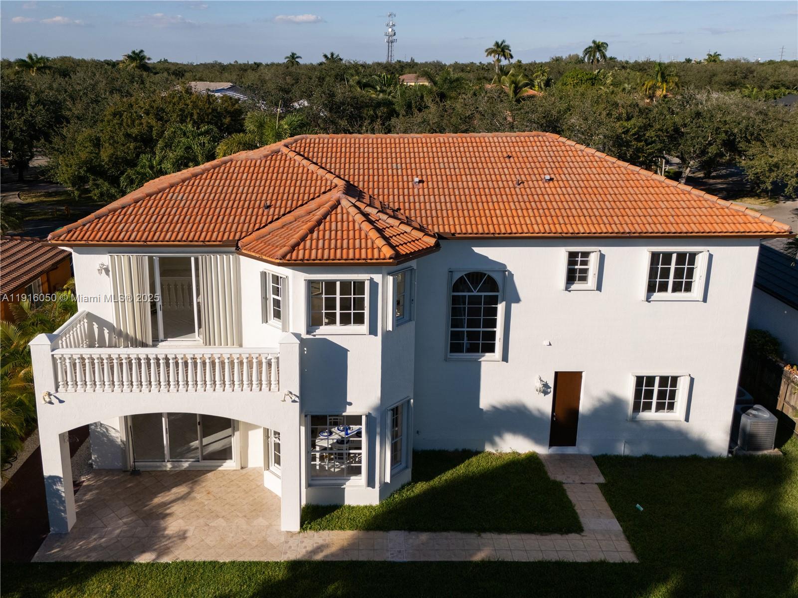 ROYAL OAKS - Residential