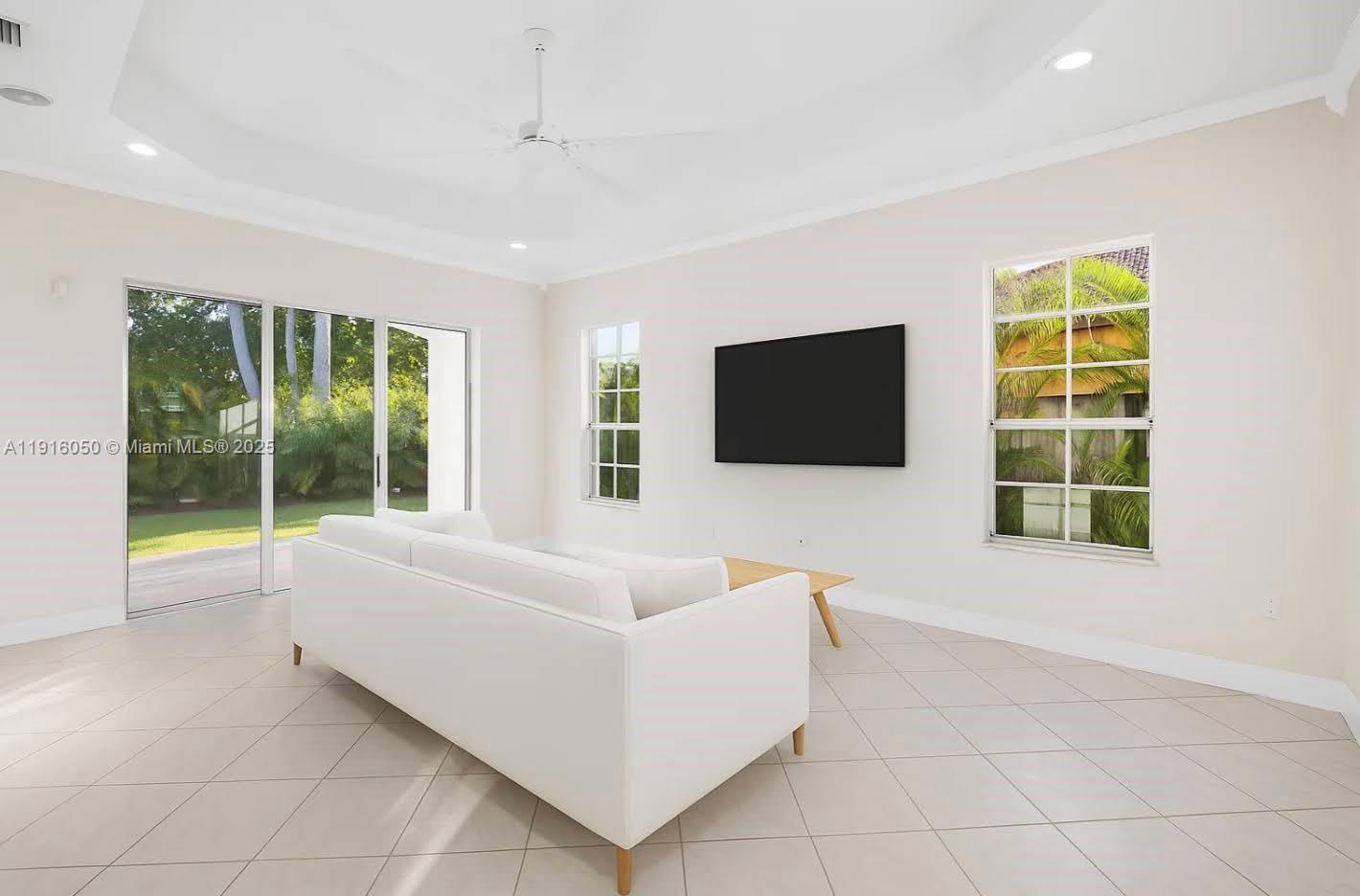 ROYAL OAKS - Residential